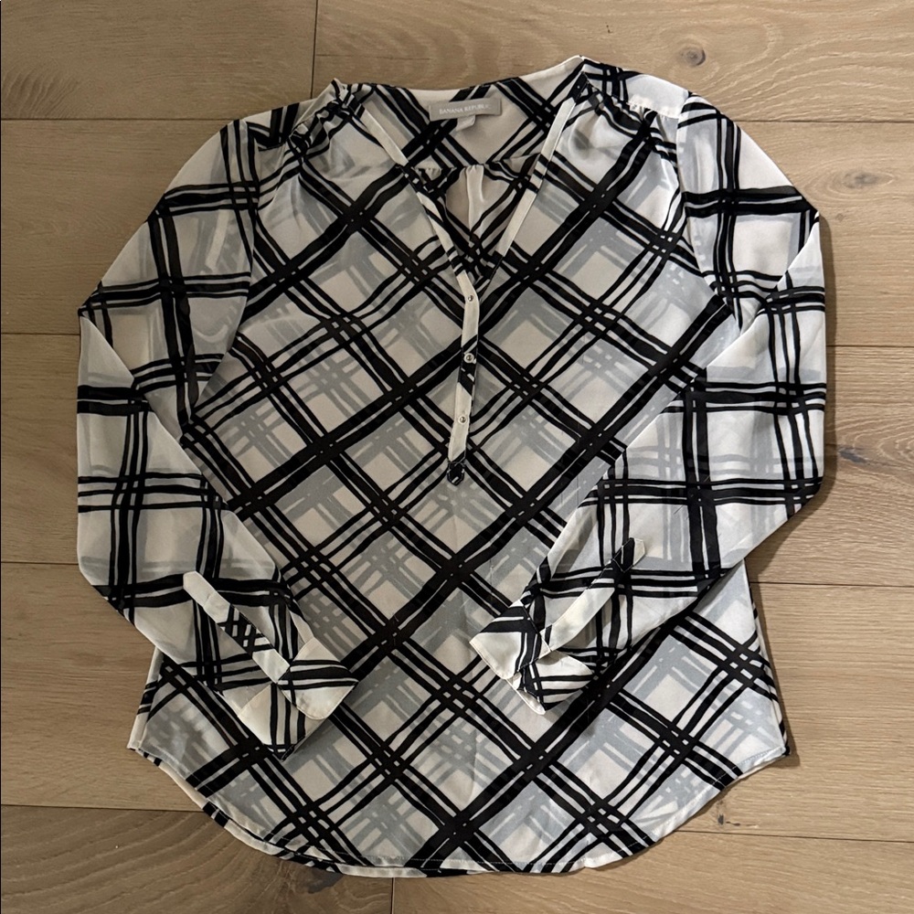 Banana Republic Black and White Plaid Blouse